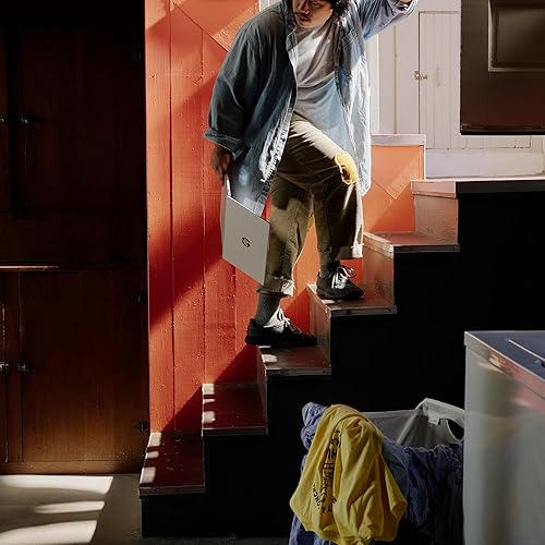 HP 14 INCH LAPTOP, HD TOUCHSCREEN DISPLAY, AMD RYZEN 5 7520U, 8 GB RAM, 512 GB SSD, AMD RADEON GRAPH