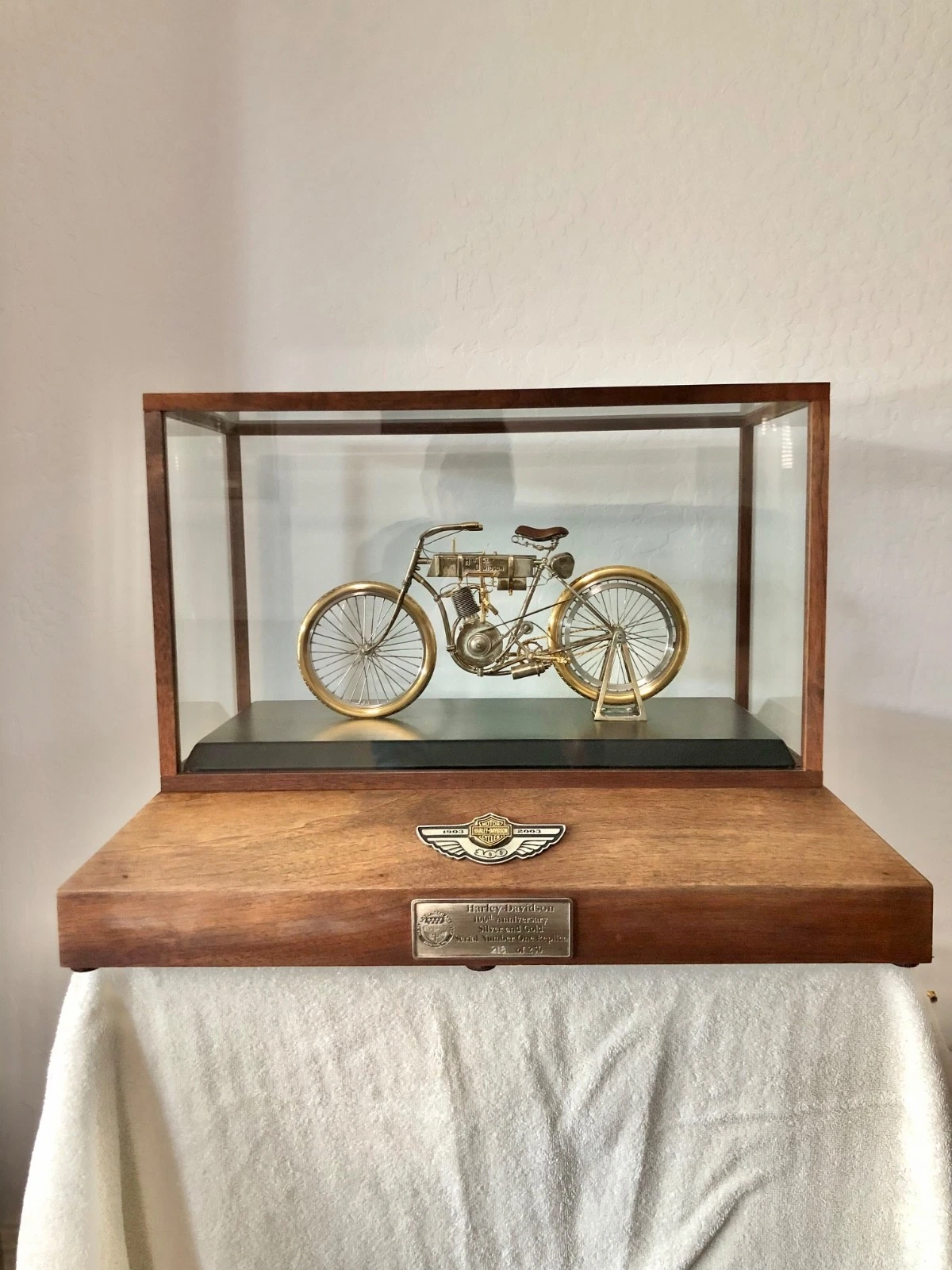 HARLEY DAVIDSON 100TH ANNIVERSARY SILVER GOLD SERIAL #1 REPLICA COLLECTIBLES