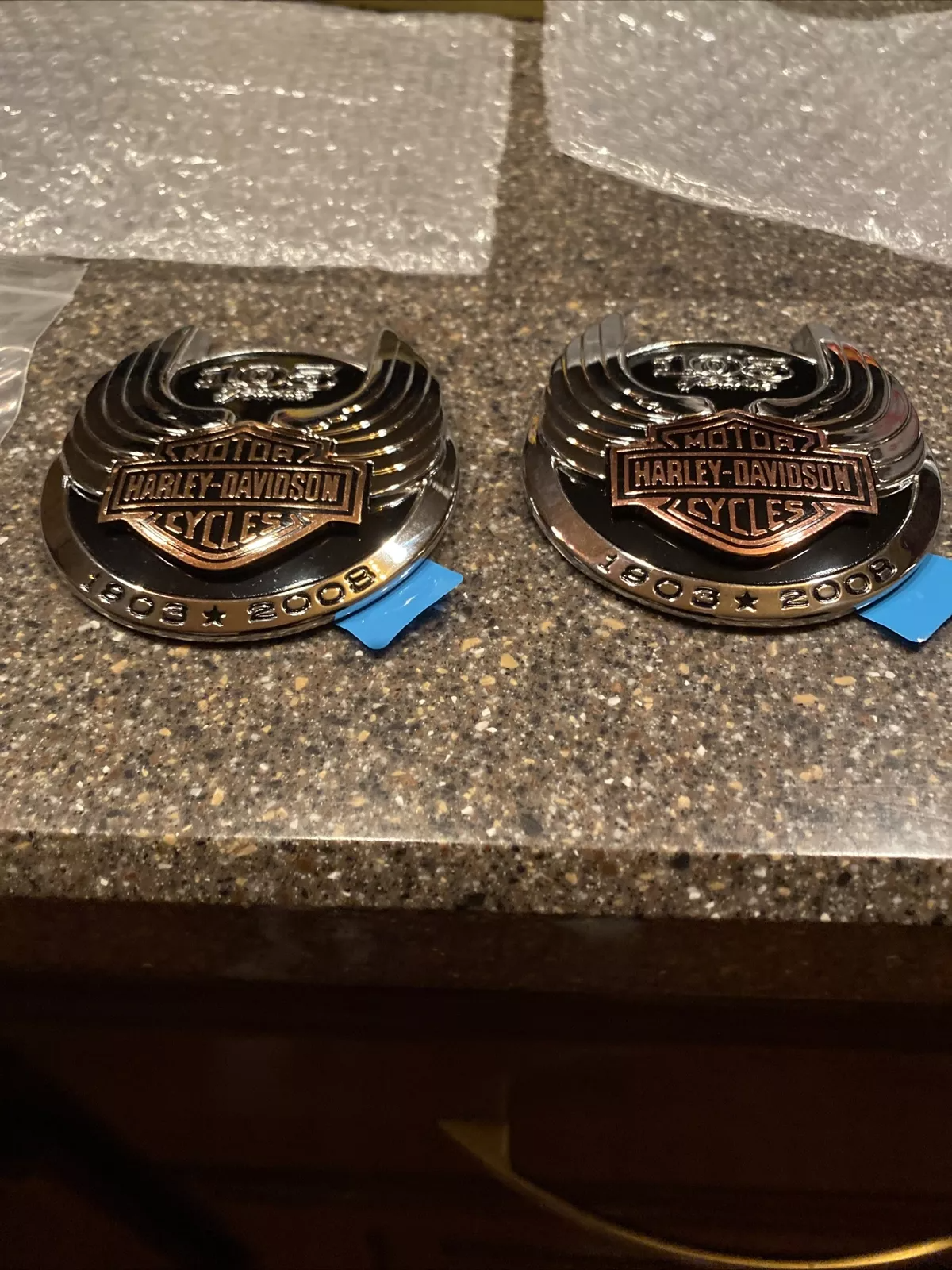 HARLEY  DAVIDSON 105TH ANNIVERSARY FACTORY TWO SET GAS TANK BRONZE EMBLEM INLAY