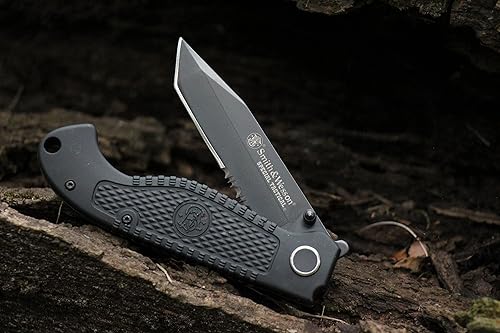 SMITH WESSON 8.1 TACTICAL FOLDING KNIFE, 3.5 SERRATED TANTO BLADE, OUTDOOR SURVIVAL EDC