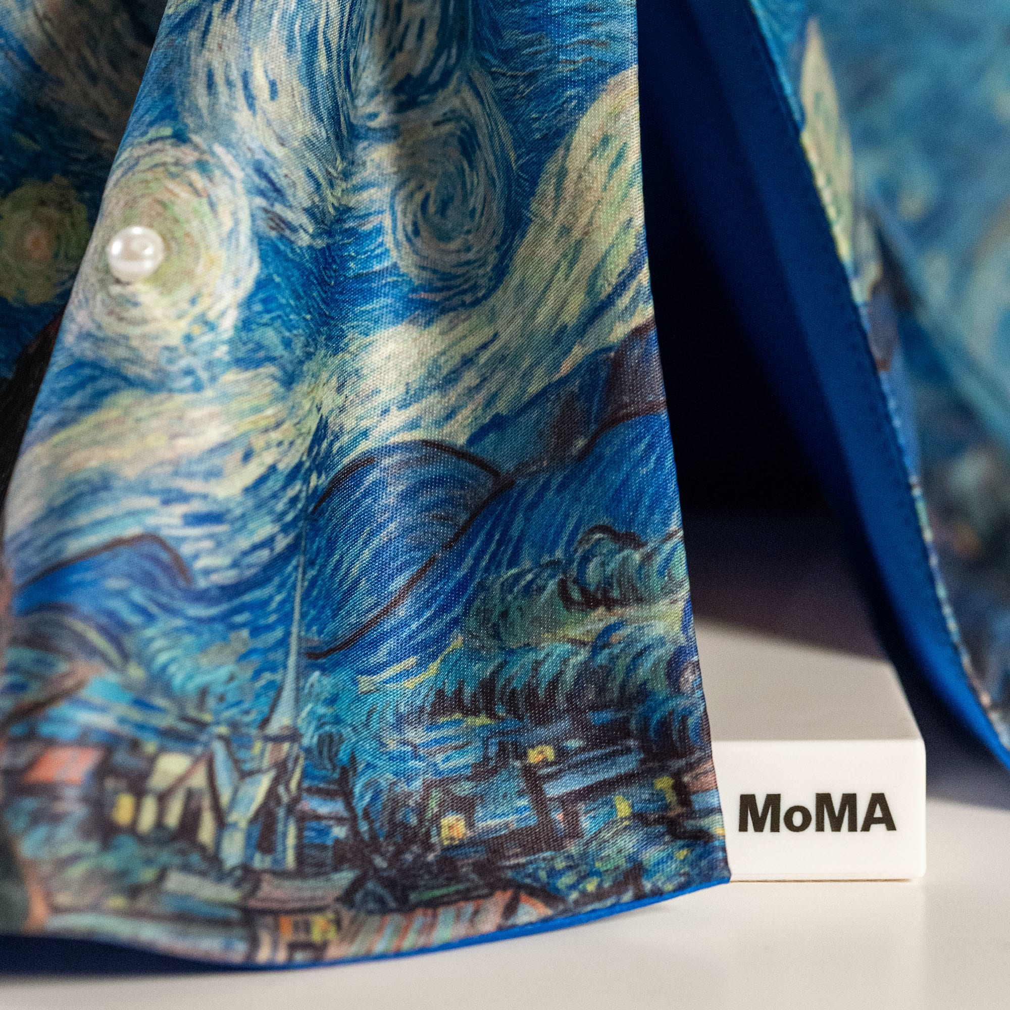 MATTEL BARBIE X MOMA VINCENT VAN GOGH DOLL