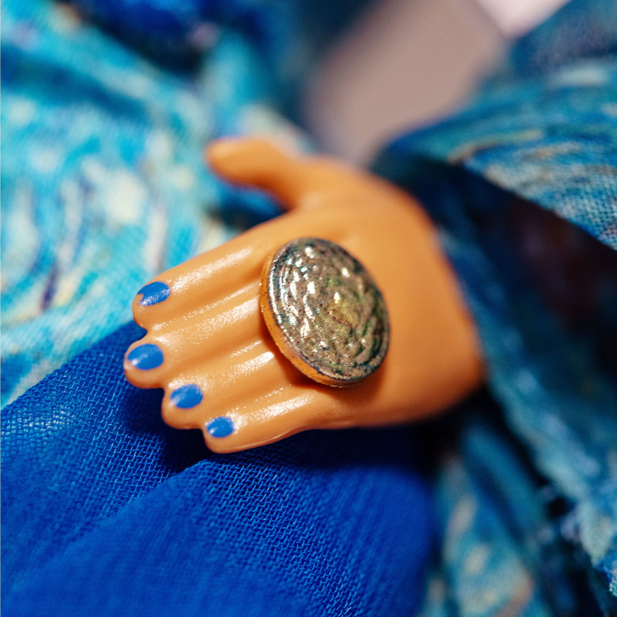 MATTEL BARBIE X MOMA VINCENT VAN GOGH DOLL