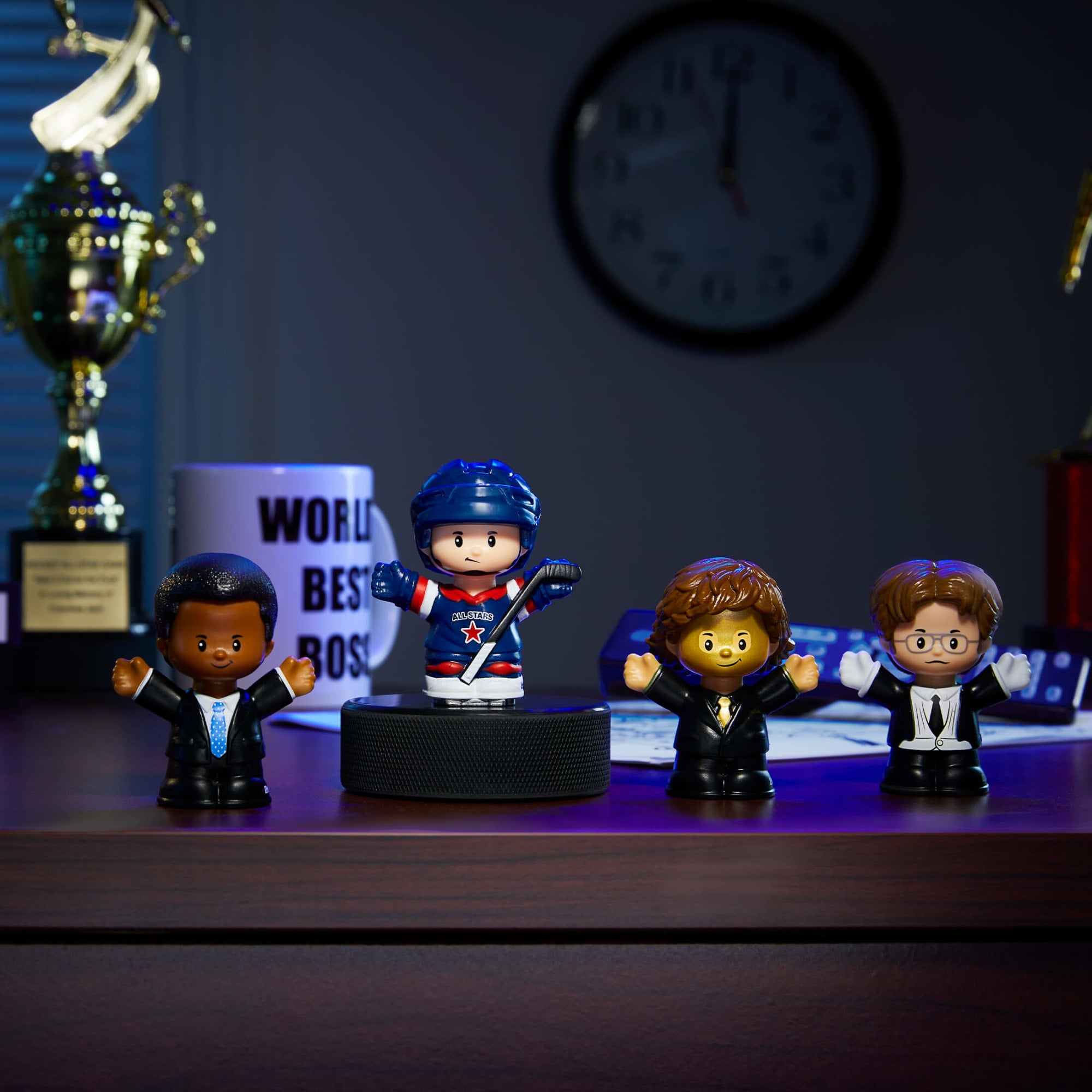 LITTLE PEOPLE COLLECTOR THE OFFICE THREAT LEVEL MIDNIGHT COLLECTIBLE SET
