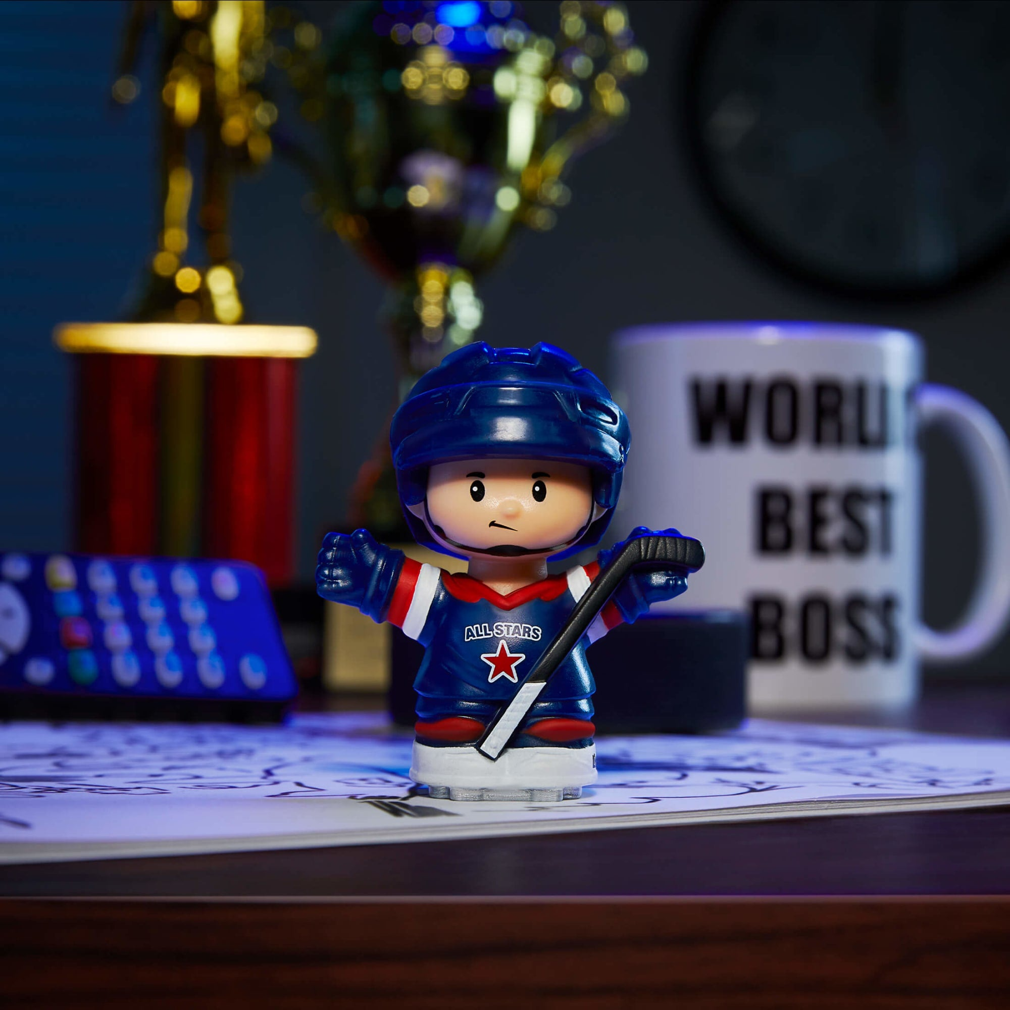 LITTLE PEOPLE COLLECTOR THE OFFICE THREAT LEVEL MIDNIGHT COLLECTIBLE SET