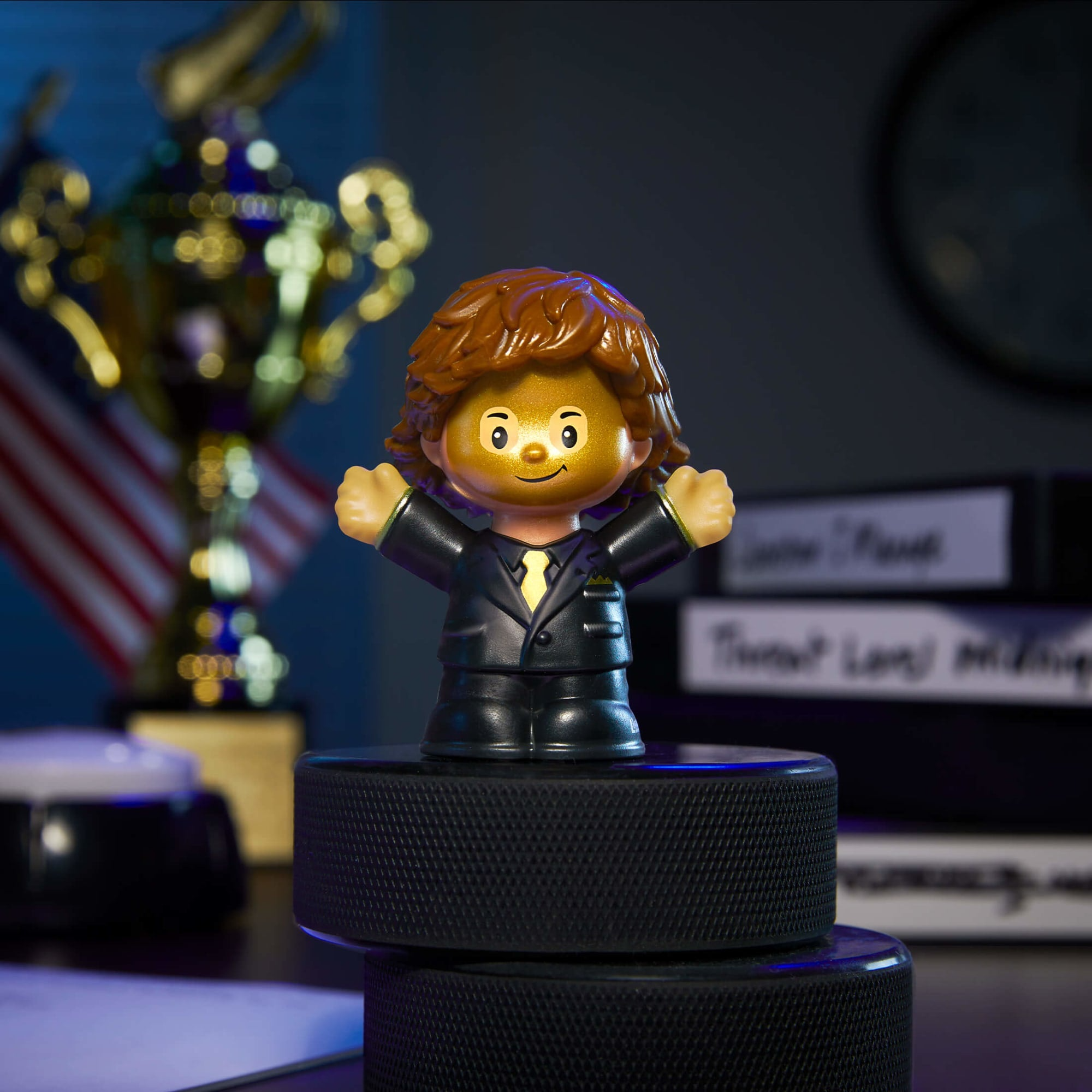 LITTLE PEOPLE COLLECTOR THE OFFICE THREAT LEVEL MIDNIGHT COLLECTIBLE SET