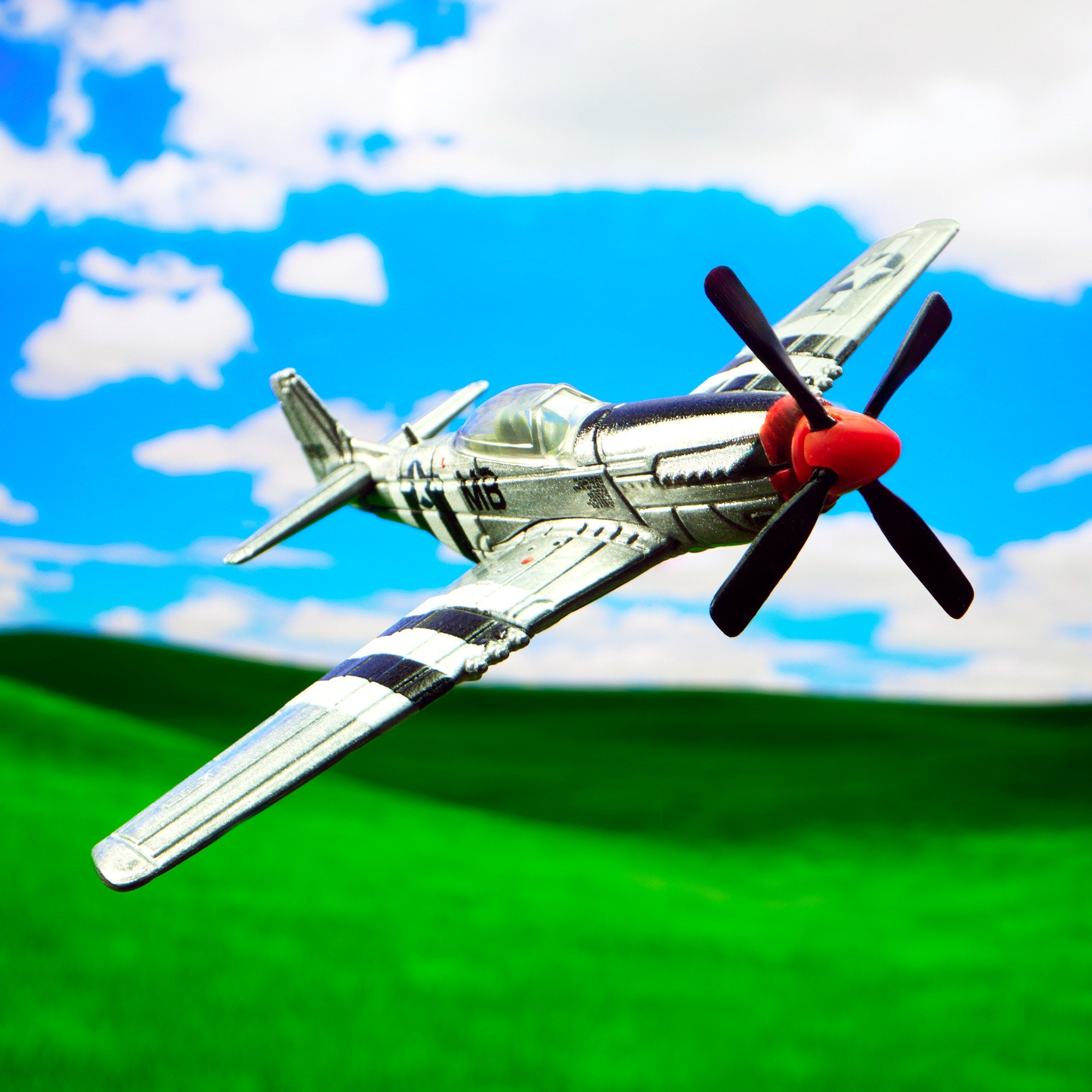MATCHBOX NORTH AMERICAN P-51 MUSTANG COLLECTIBLE DIECAST