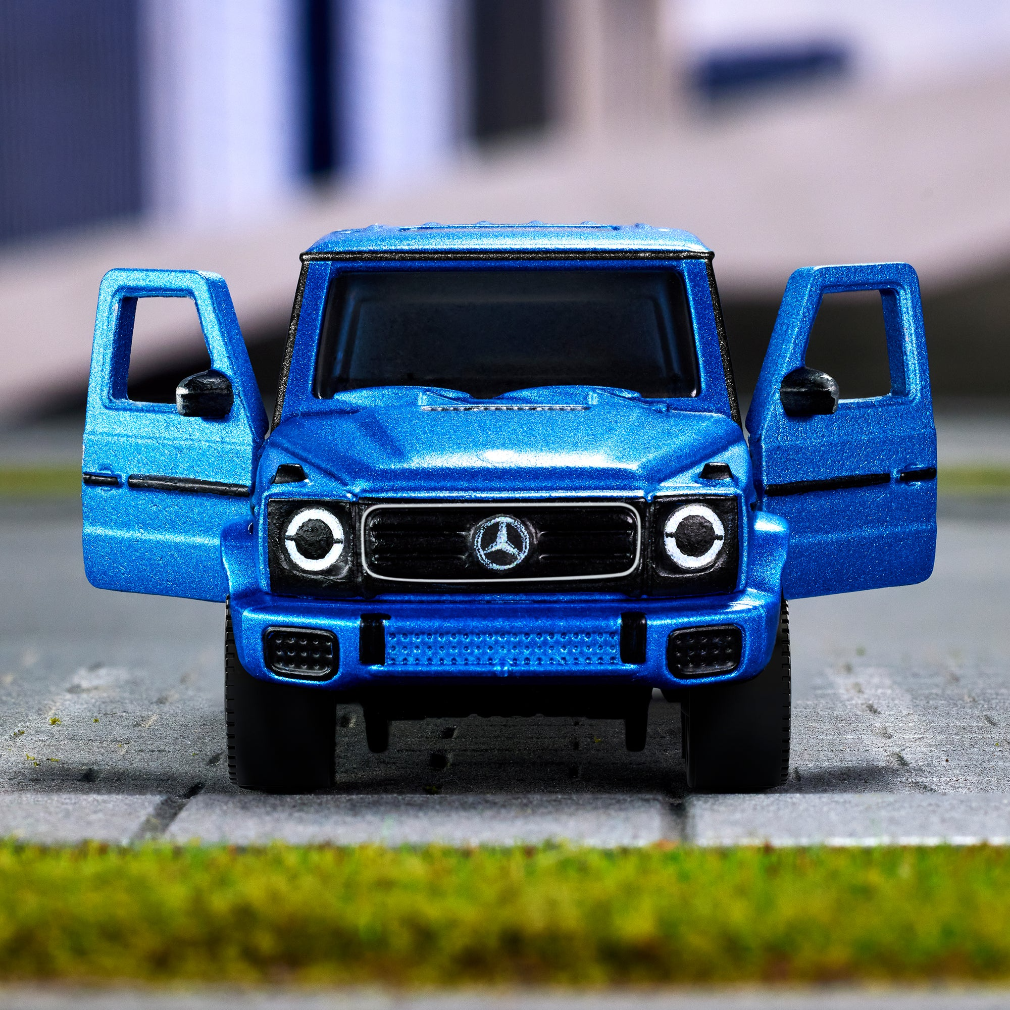 MATCHBOX MERCEDES-BENZ G 580 WITH EQ TECHNOLOGY COLLECTIBLE DIECAST