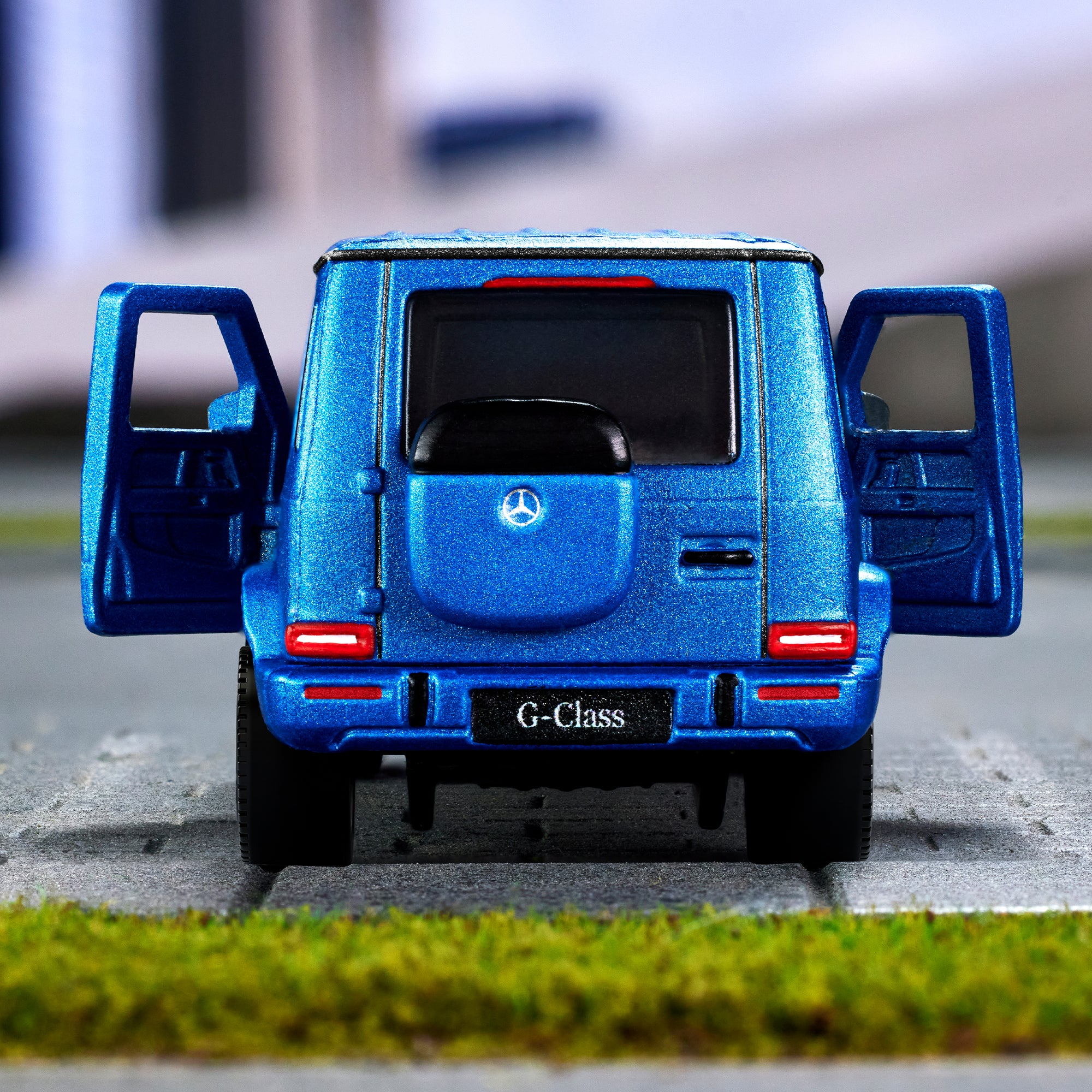 MATCHBOX MERCEDES-BENZ G 580 WITH EQ TECHNOLOGY COLLECTIBLE DIECAST