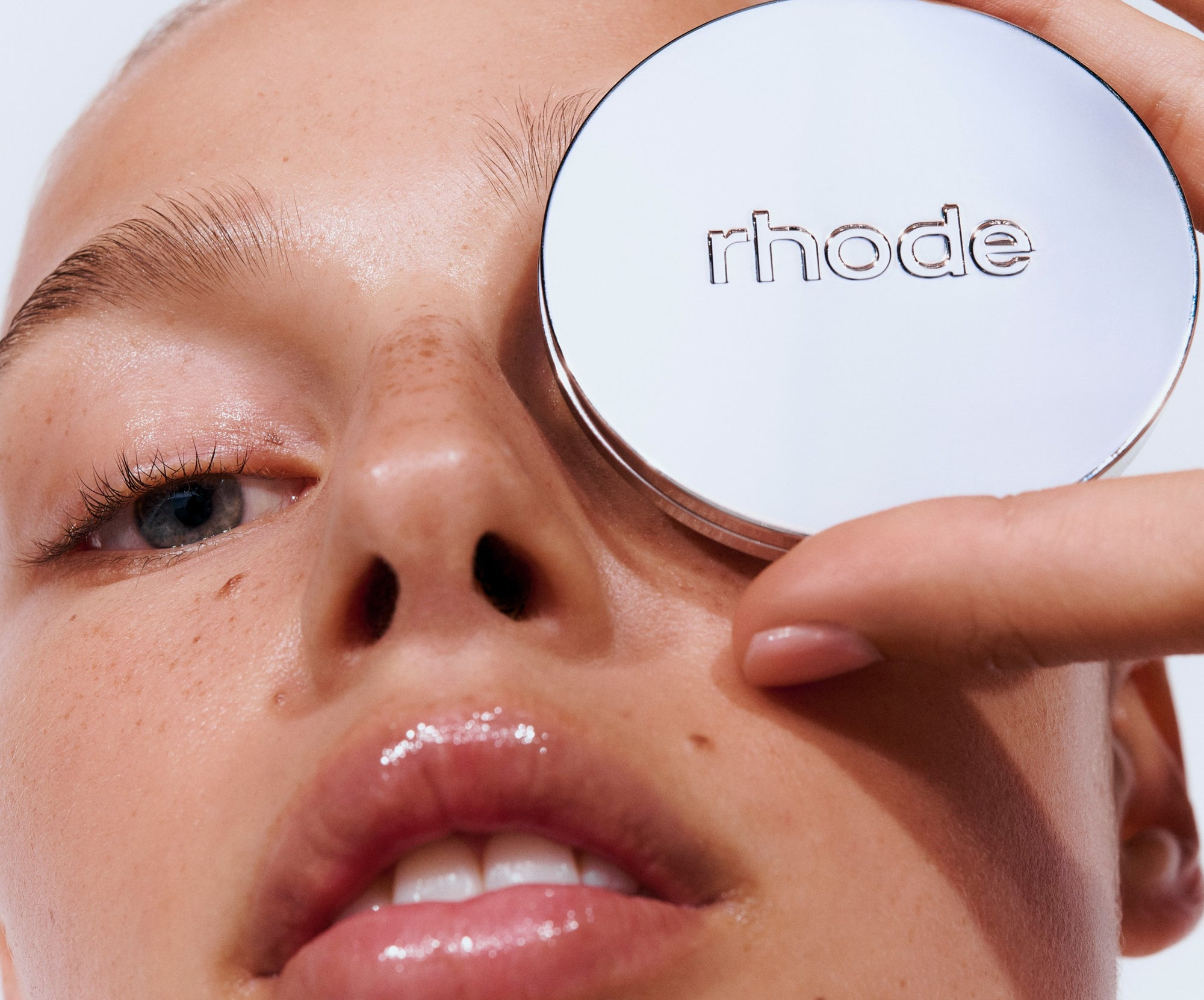 RHODE THE ON-THE-GO SET FOUR TAKE-EVERYWHERE ESSENTIALS