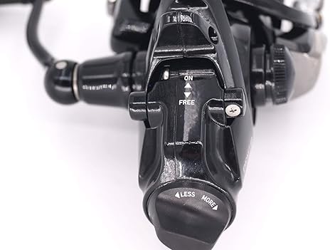 DAIWA 19 EMCAST BR LT FREESPOOL FRONT DRAG SPINNING FISHING REEL LIGHTWEIGHT SMOOTH