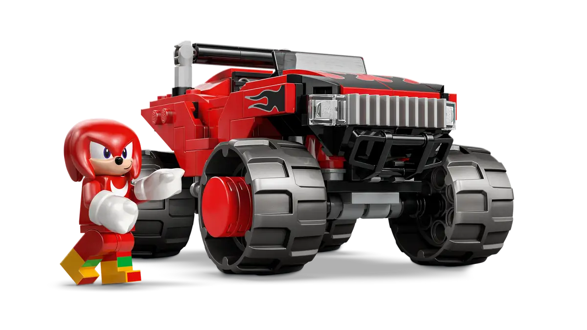 LEGO SILVER'S CAR VS. KNUCKLES' MONSTER TRUCK