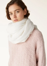 LORO PIANA MAXI CREST STOLE  CASHMERE