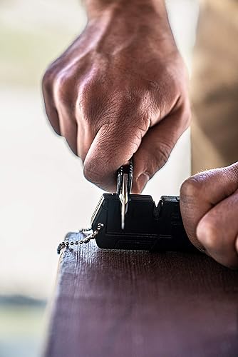 SMITH WESSON HEAVY DUTY KNIFE SHARPENER WITH FINE COARSE SIDES, SCREWDRIVER KEYCHAIN FOR OUTDOOR, SU