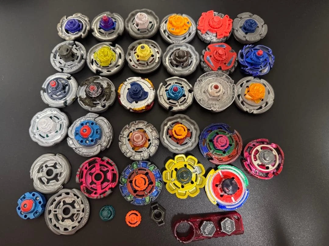 BEYBLADE EXTRAVAGANZA: QUALITY ASSURED GOOD CONDITION FROM JAPAN