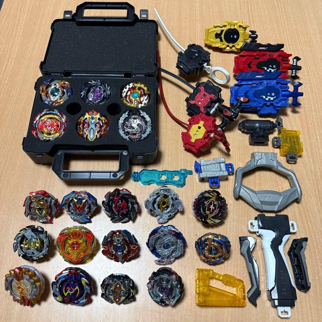 BEYBLADE BURST SET CASE INCLUDED USED EXCELLENT CONDITION