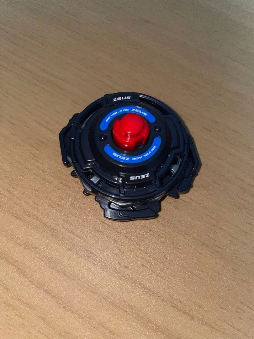 BEYBLADE TAKARA TOMY G REVOLUTION ZEUS A-129 NEW WITH BOX