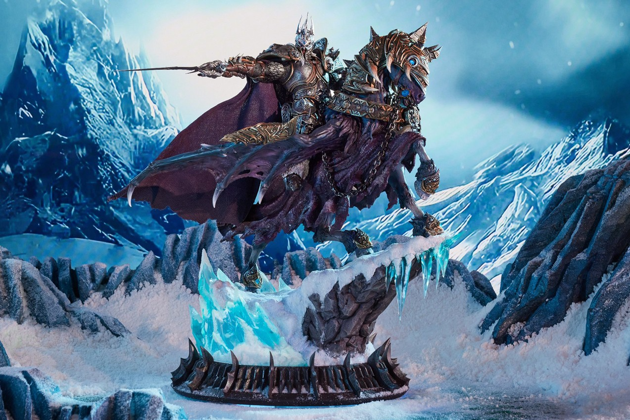 SIDESHOW THE LICH KING & INVINCIBLE STATUES BY ACTIVISION BLIZZARD