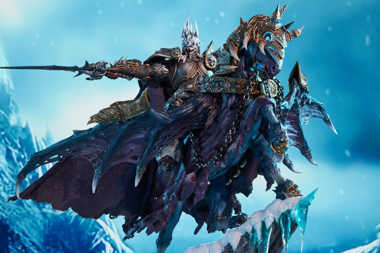 SIDESHOW THE LICH KING & INVINCIBLE STATUES BY ACTIVISION BLIZZARD