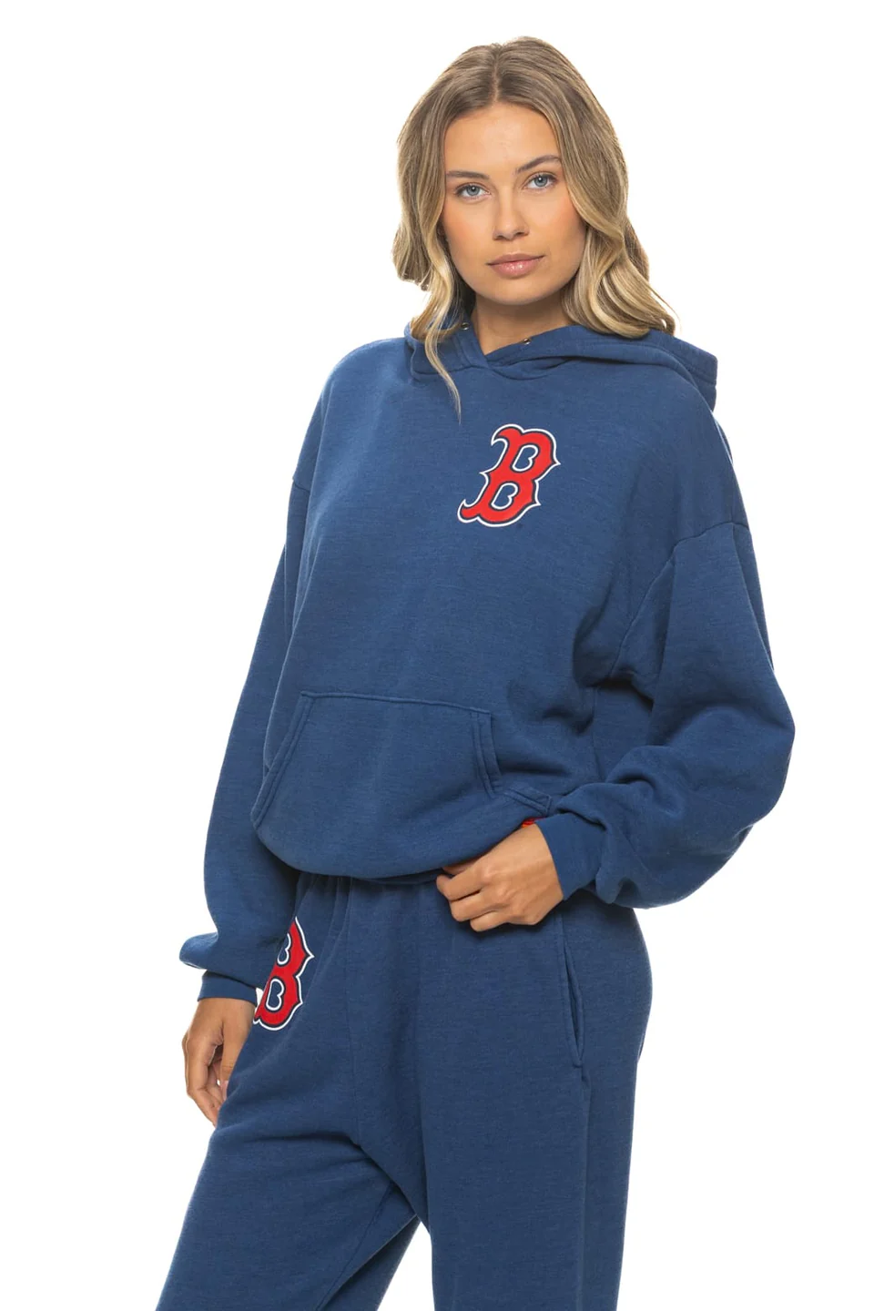 AVIATOR NATION BOSTON RED SOX 2026 RELAXED PULLOVER HOODIE - ROYAL