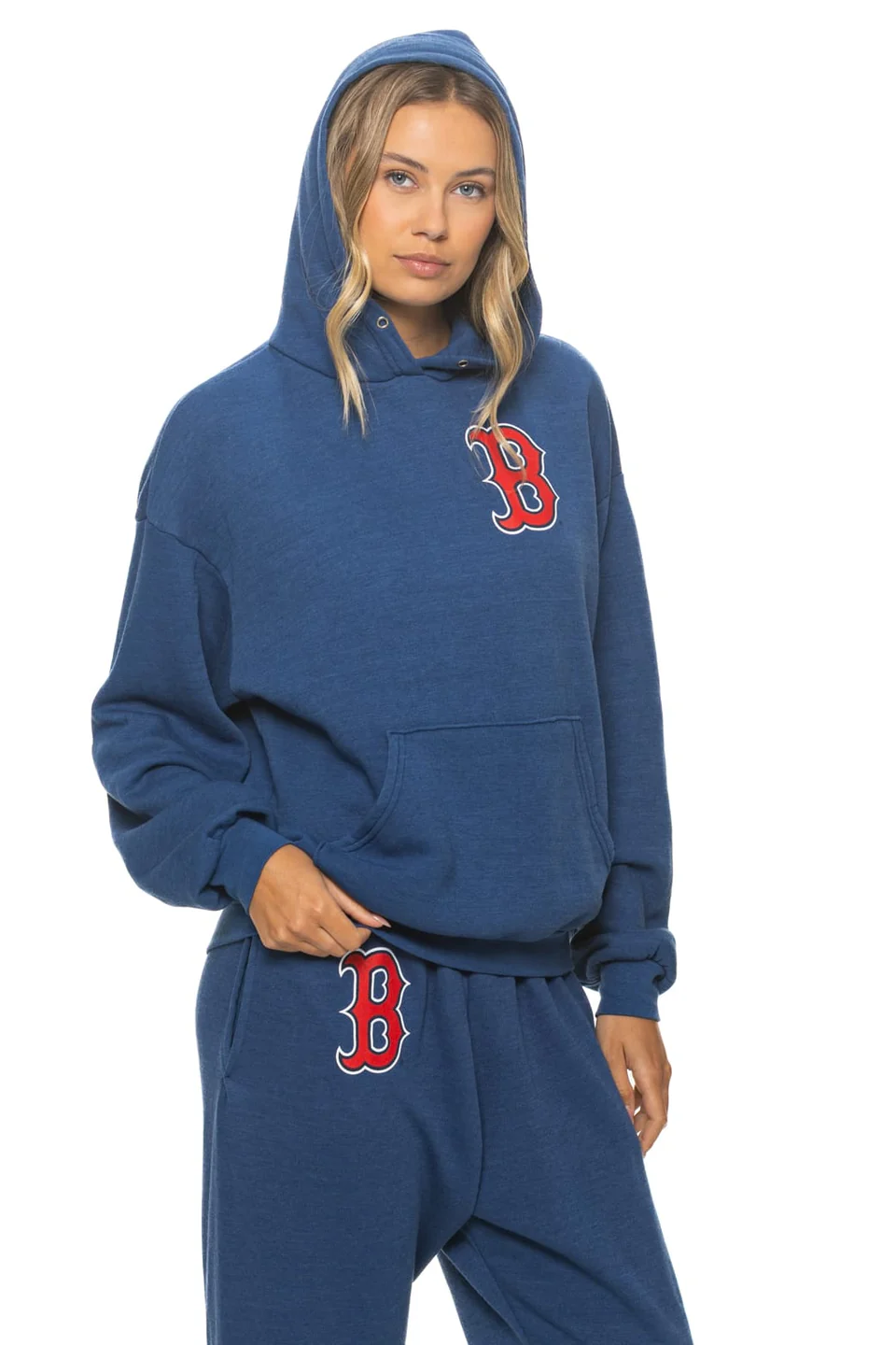 AVIATOR NATION BOSTON RED SOX 2026 RELAXED PULLOVER HOODIE - ROYAL