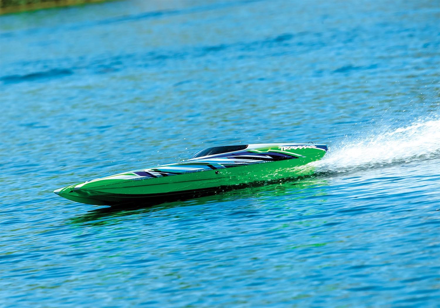 TRAXXAS DCB M41 WIDEBODY RC CATAMARAN BOAT HIGH-SPEED REMOTE CONTROL RACING MODEL