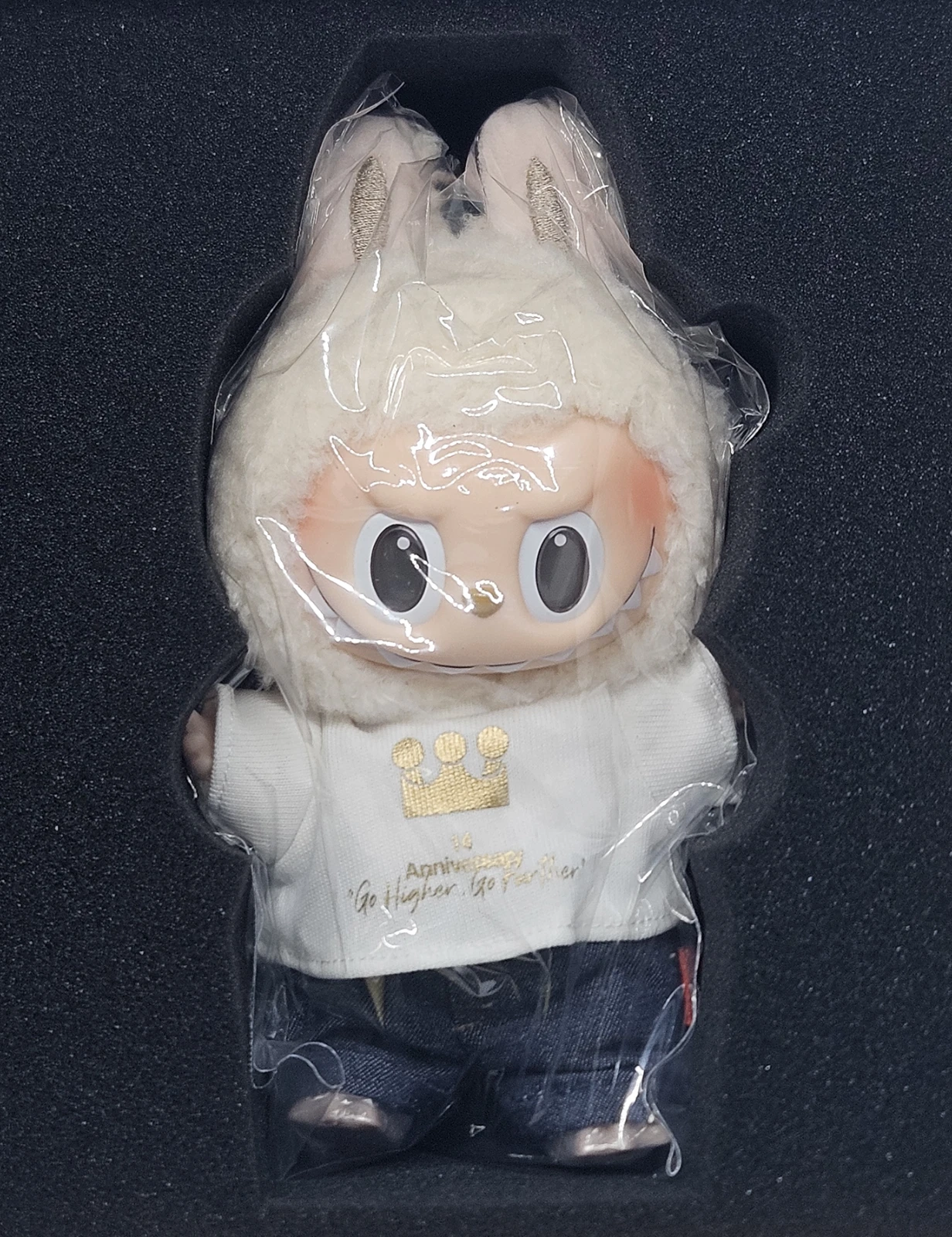 LABUBU 14TH ANNIVERSARY GIFT BOX NIB AUTHENTIC LIMITED PLUSH DOLL & PIN