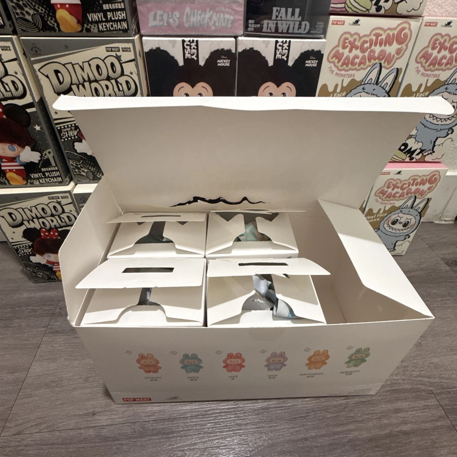 LABUBU LOT OF 21 AUTHENTIC POP MART - LETS CHECKMATE - MACARON