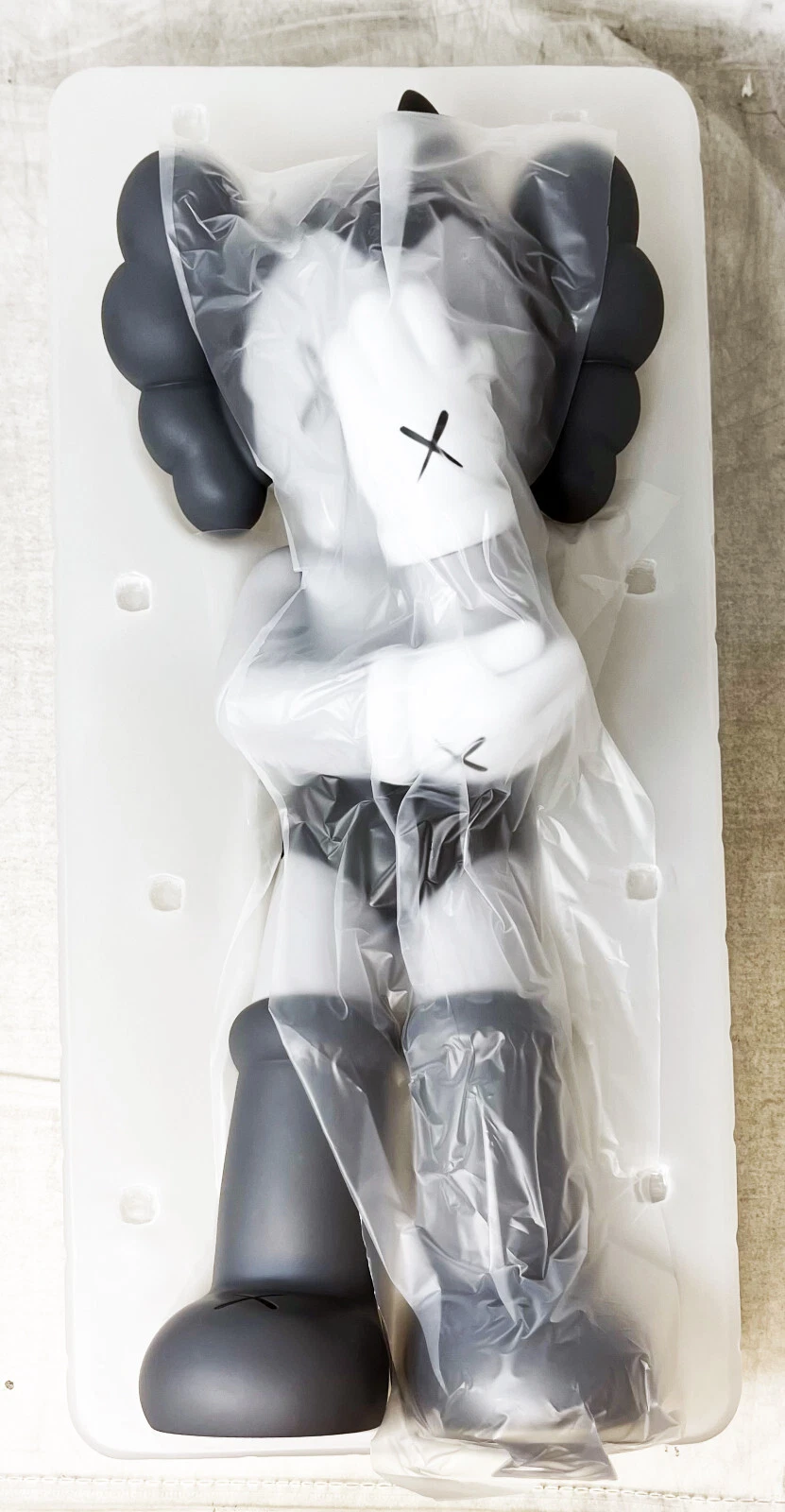 KAWS ASTRO BOY AUTHENTIC 2013 MEDICOM TOYGREY BLACK