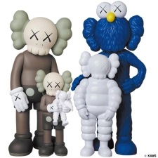 KAWS FAMILY BROWN/BLUE/WHITE FIGURE