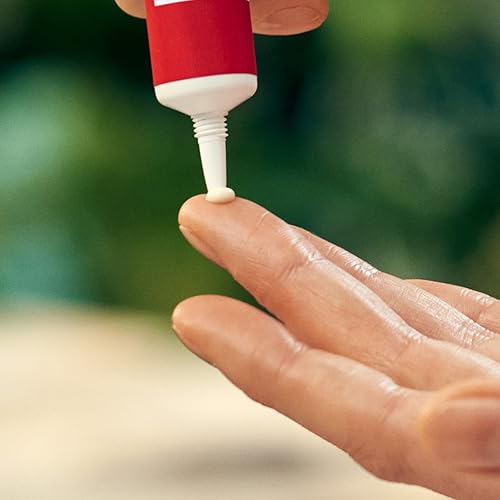 WELEDA PLUMPING EYE LIP CREAM WITH MACA ROOT PEPTIDES AND POMEGRANATE FOR FIRM SKIN