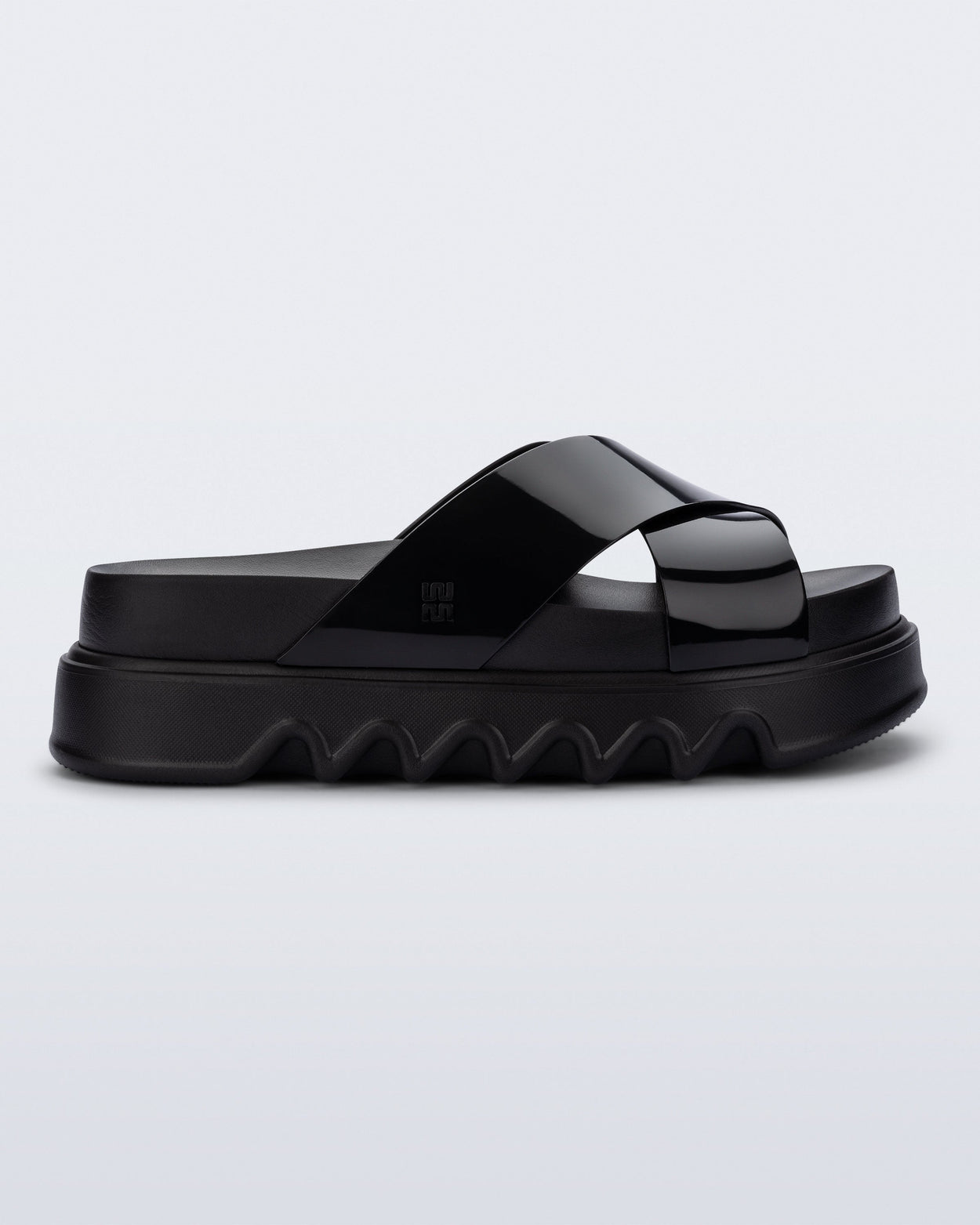 MELISSA COZY CROSS PLATFORM  BLACK