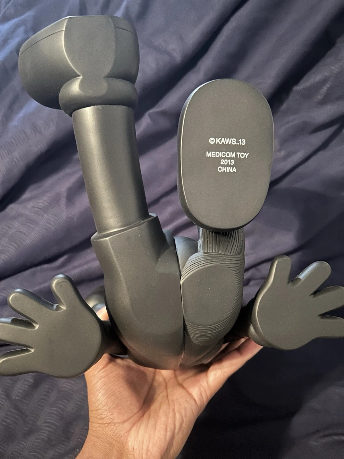 KAWS RESTING PLACE COMPANION FIGURE 2013 ORIGINALFAKE PLASTIC BLACK MULTICOLOR