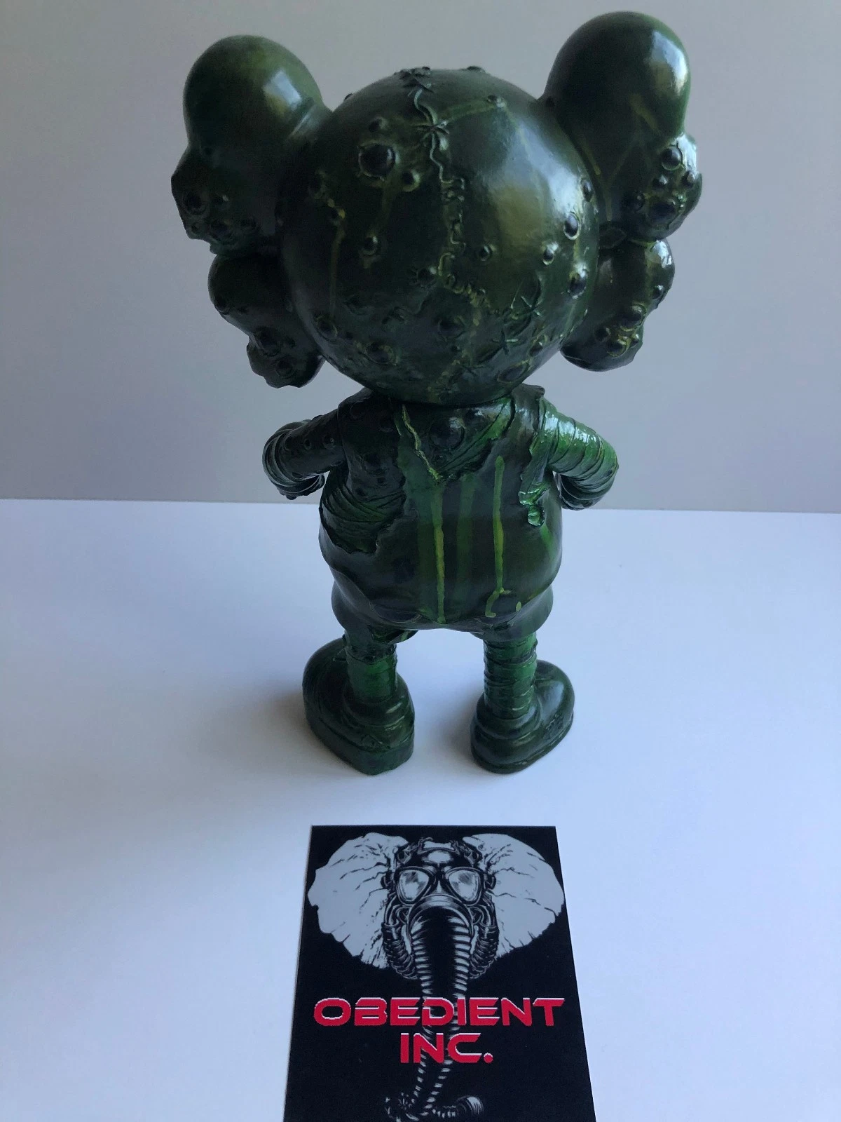 KAWS X PUSHEAD COMPANION VINYL MEDICOM ORIGINAL FAKE GREEN FIGURE ONLY AUTHENTIC