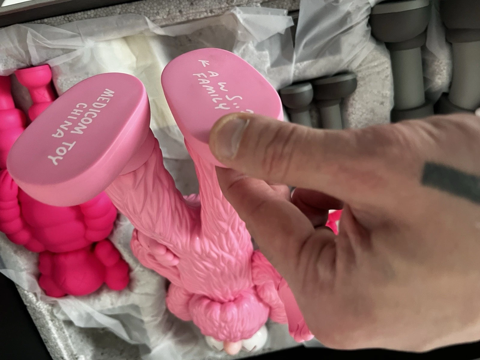 KAWS FAMILY GREY PINK COMPANION VINYL FIGURE SET