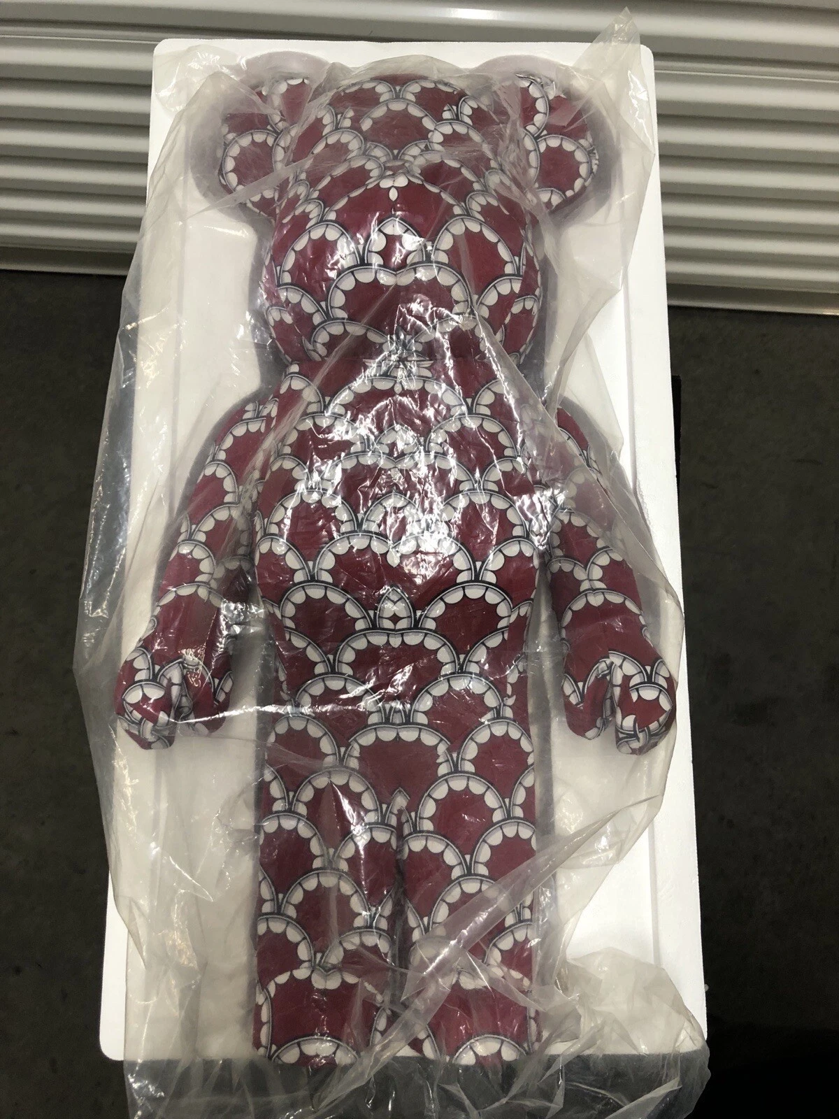 KAWS ORIGINALFAKE 6TH ANNIVERSARY 1000% BEARBRICK