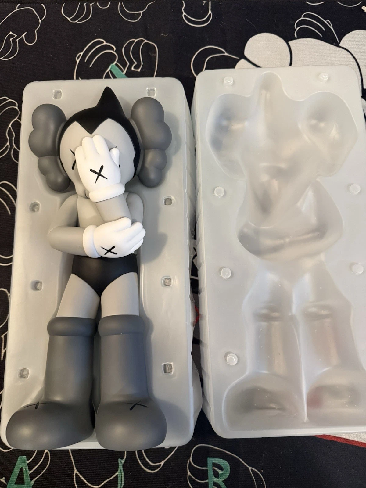 KAWS ASTRO BOY GREY VINYL FIGURE