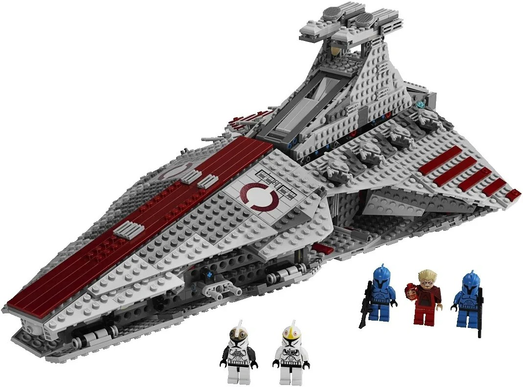 LEGO Star Wars Venator-Class Republic Attack Cruiser-1