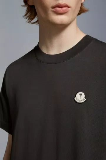 Moncler Logo Patch T-Shirt - Black-2
